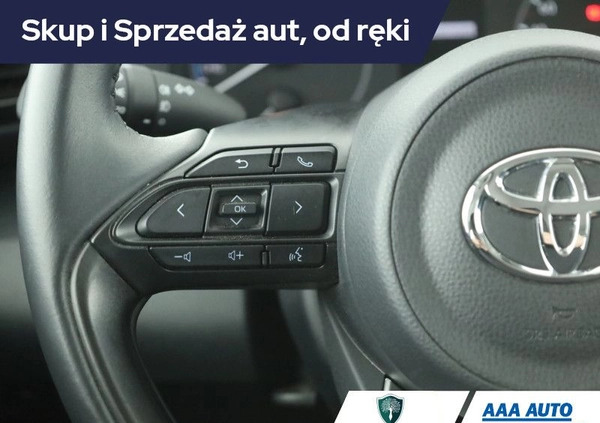 Toyota Yaris cena 84000 przebieg: 8883, rok produkcji 2022 z Bełchatów małe 191